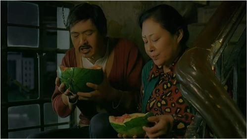 楼梯吃瓜视频,揭秘网络热传视频背后的故事 第3张 楼梯吃瓜视频,揭秘网络热传视频背后的故事 第3张