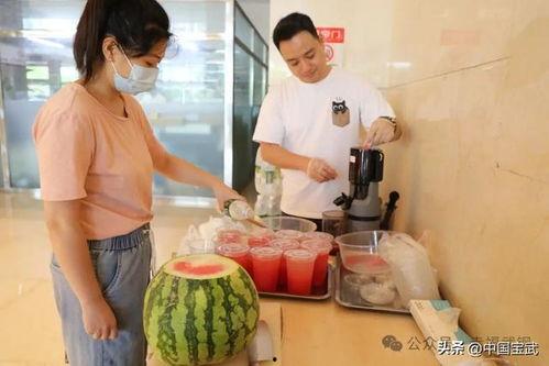 鹿泉 老师 吃瓜事件,网络舆论下的教育伦理探讨  第2张